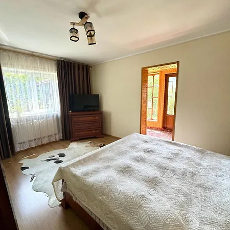 Guest house лісова пісня Verkhovyna